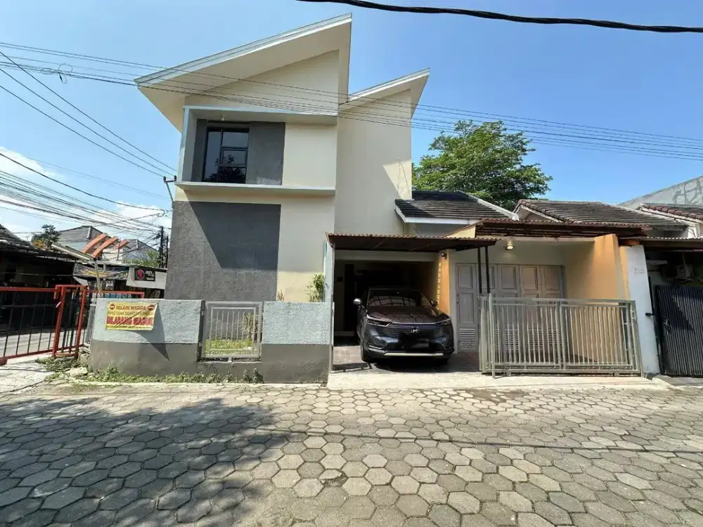 rumah bagus 2 lantai siap huni ciwastra buah batu bandung