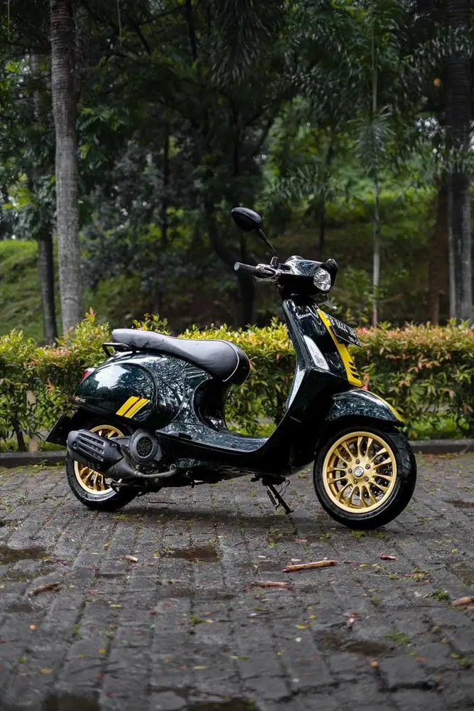 PIAGGIO VESPA SPRINT LIMITED EDITION SIXTIES SUPER MULUS KM LOW