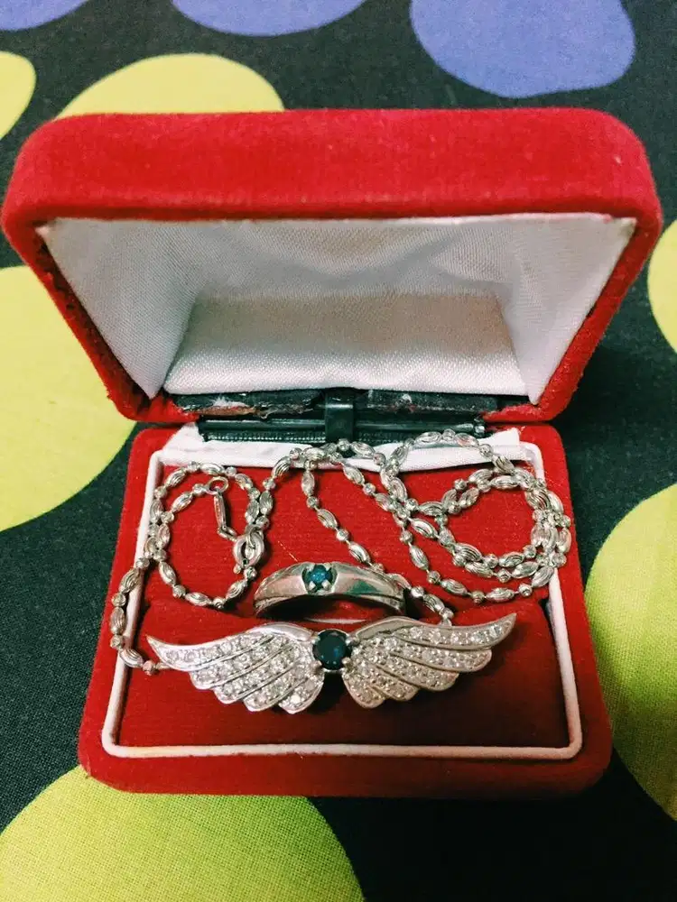 Set kalung cincin blue diamond