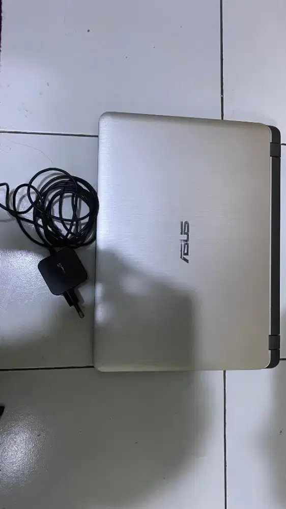 Laptop Asus A407M SSD 256GB + HDD 1TB