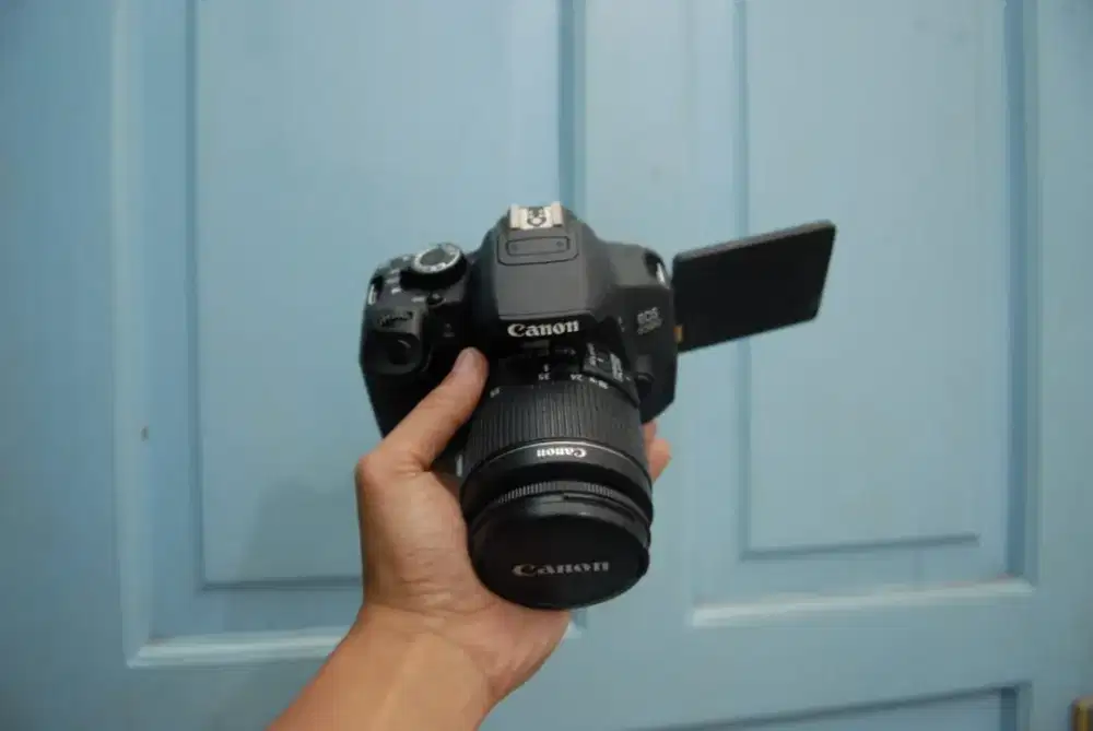 Kamera DSLR Canon 650d kit 18-55mm lcd flip & touchscreen