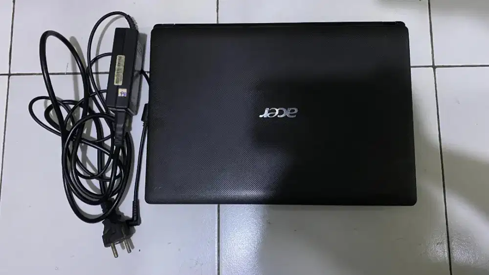 Laptop Acer 4750 Series CORE i5
SSD 128GB