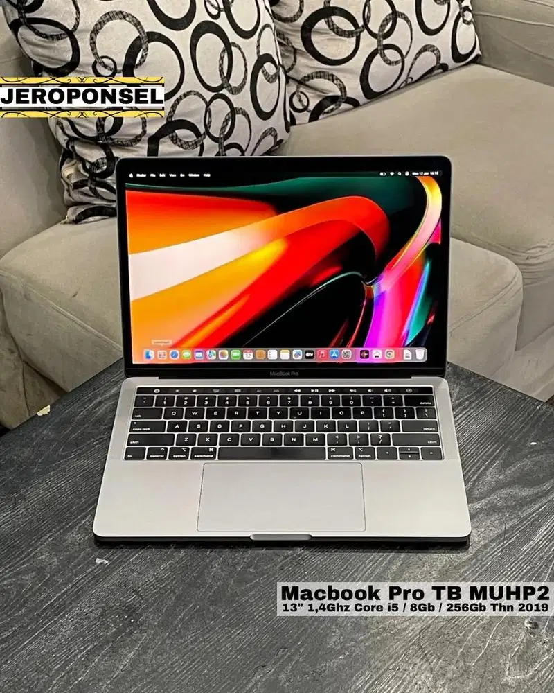 MACBOOK PRO 2019 13” i5 8/256GB SPACE GRAY MULUS LIKE A NEW GARANSI
