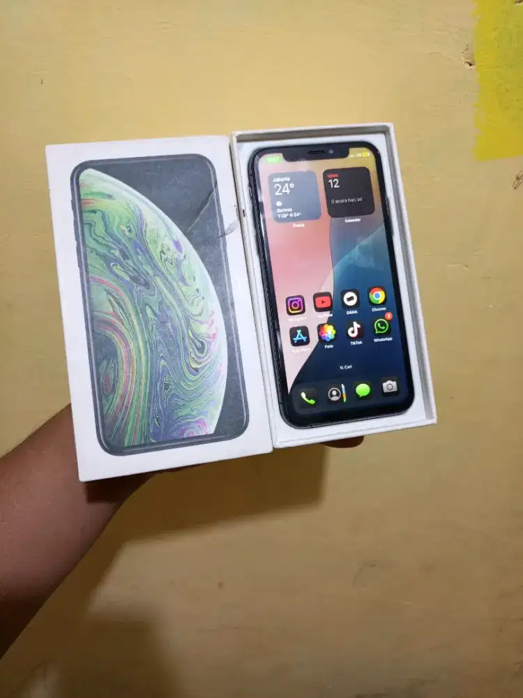 iPhone Xs 64gb fullset