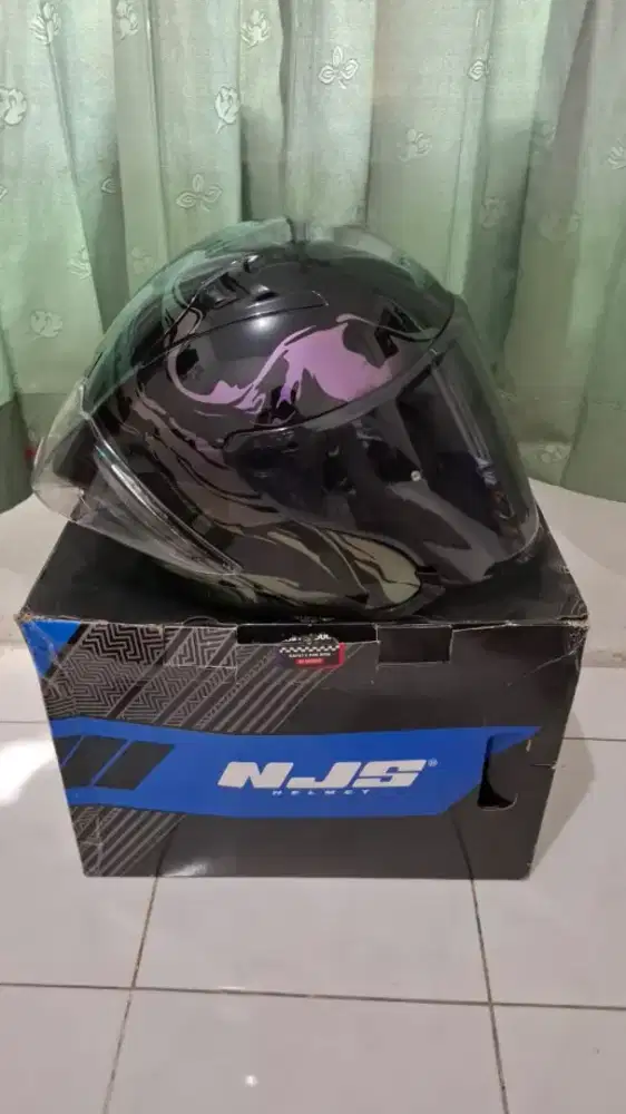 Helm NJS Kairoz GT Like New