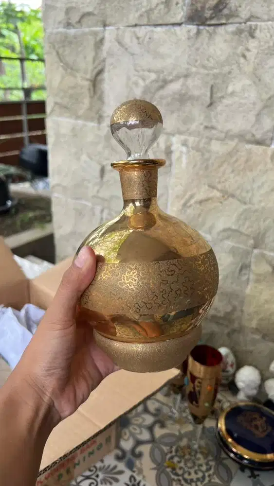 Botol Kaca Dekoratif Berpenutup