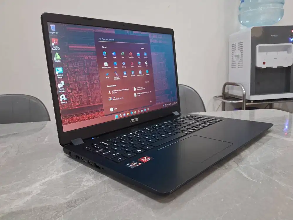 Laptop Ryzen 8GB SSD 256GB Win ORI 15,6in  SLIM Gaming Desain Garansi