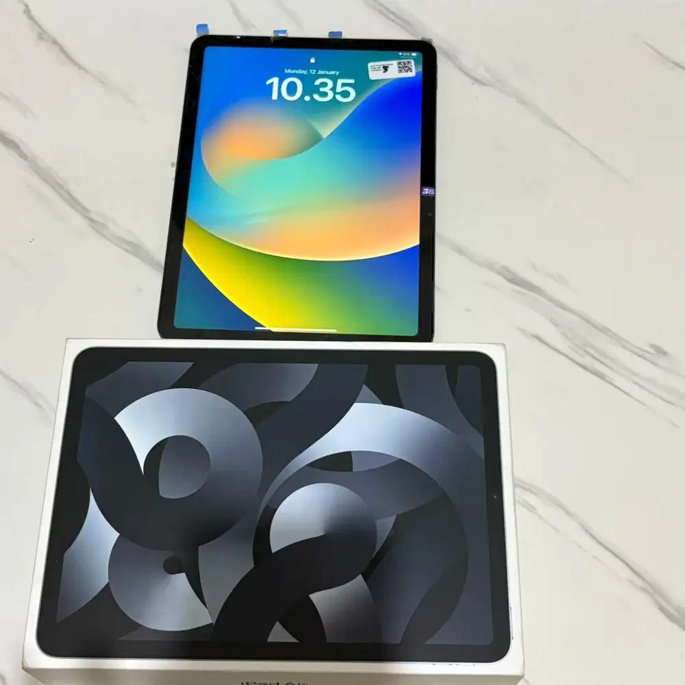 Ipad air 5 space grey EX IBOX 256gb Wifi + cellular Like new!!