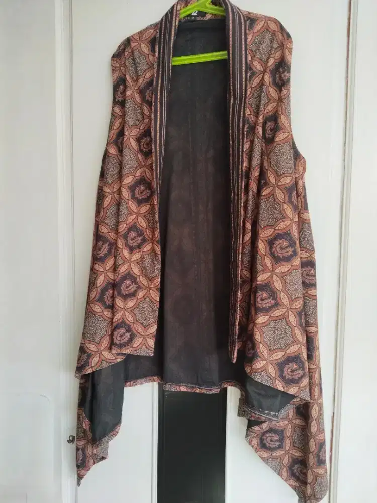PreLoved outer batik