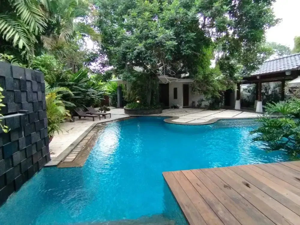 RUMAH MEWAH PRIVATE POOL DI CIPETE AREA JAKARTA SELATAN