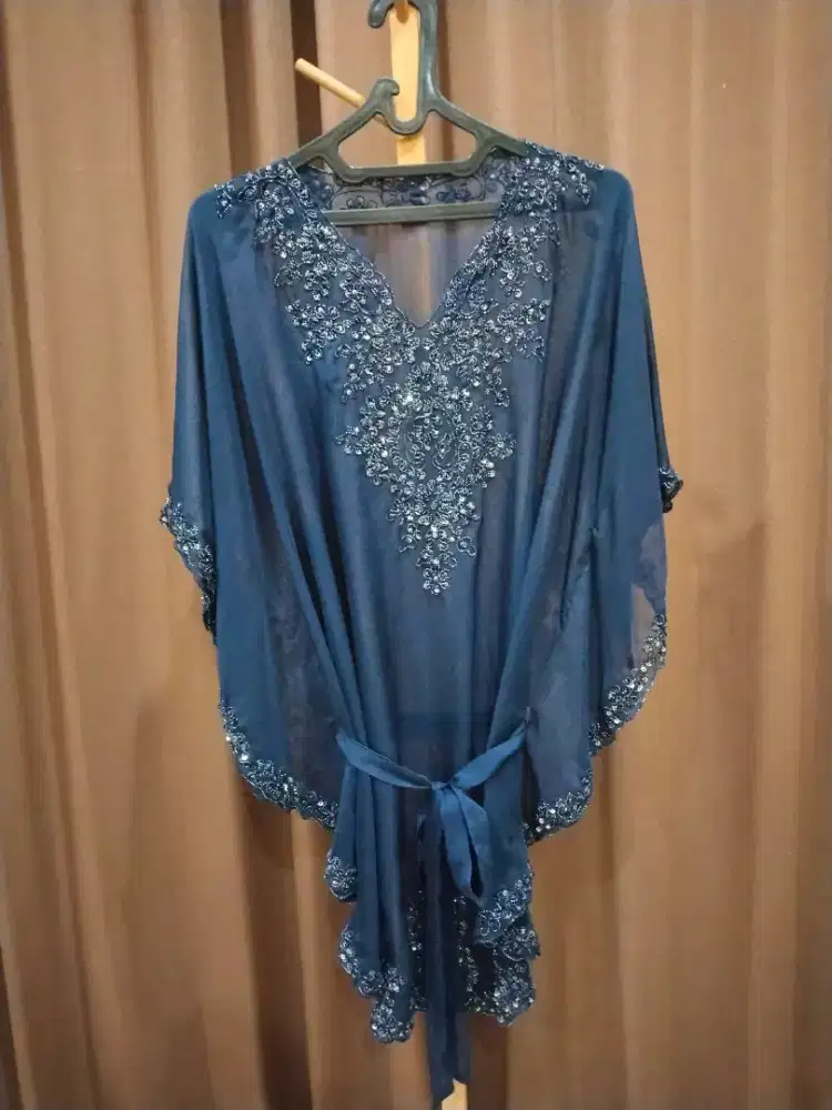 Baju outer pesta