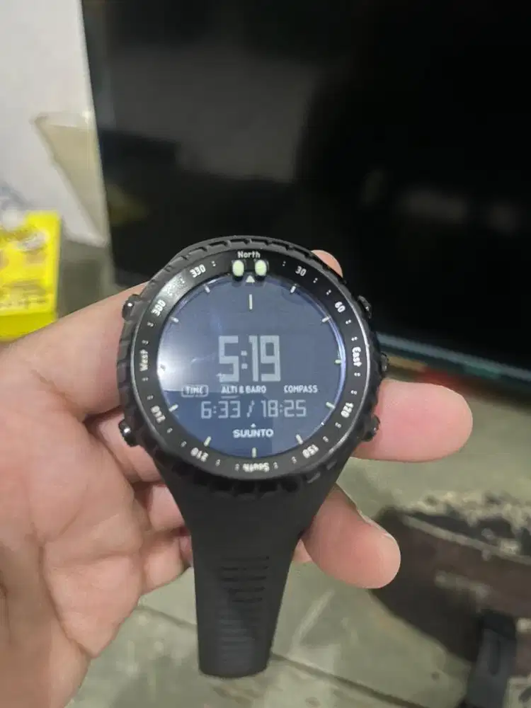 Suunto core all black