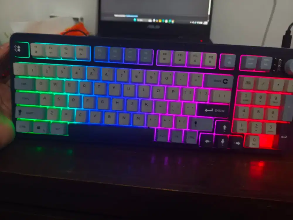 Dijual keyboard gamen like new pemakaian 1 bulan minus tombol hilang 1