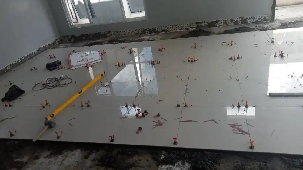 Jasa tukang kramik dan granit