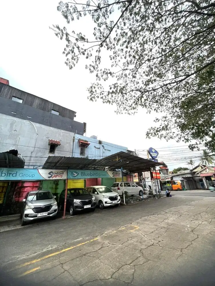 Lowongan marketing mobil khusus Wanita