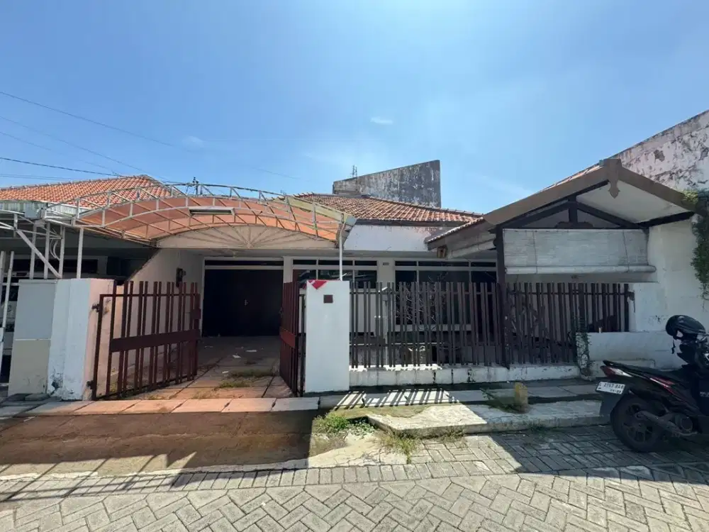 Rumah Ngagel sudah HGB sampan 2040 ada 5 kamar tidur dan 2 Kamar Mandi luas 201m2