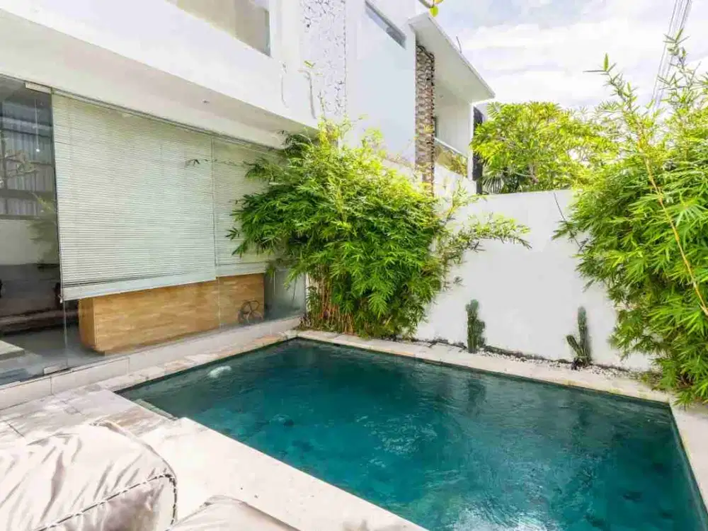 dijual villa lantai 2 brawa canggu