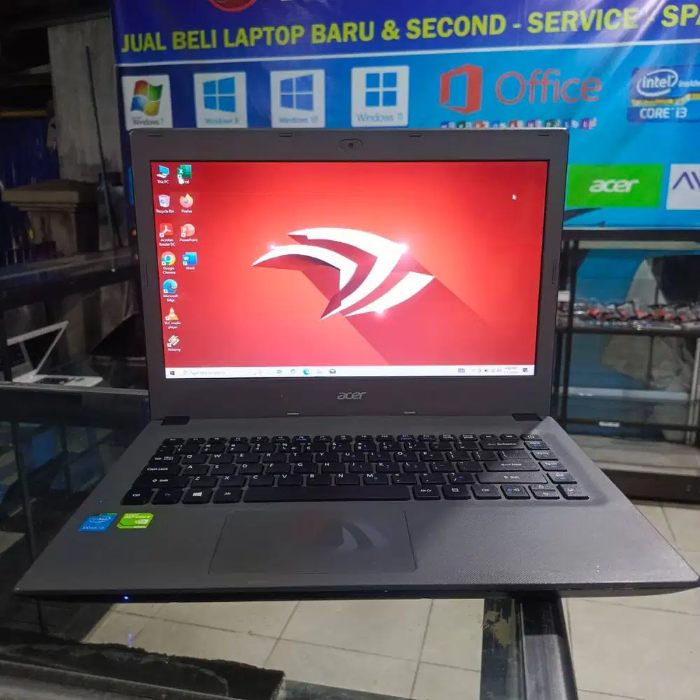 acer E5-471G Intel core i3 gen 5 VGA Geforce 920M Ram 6 GB Hdd 1 TB