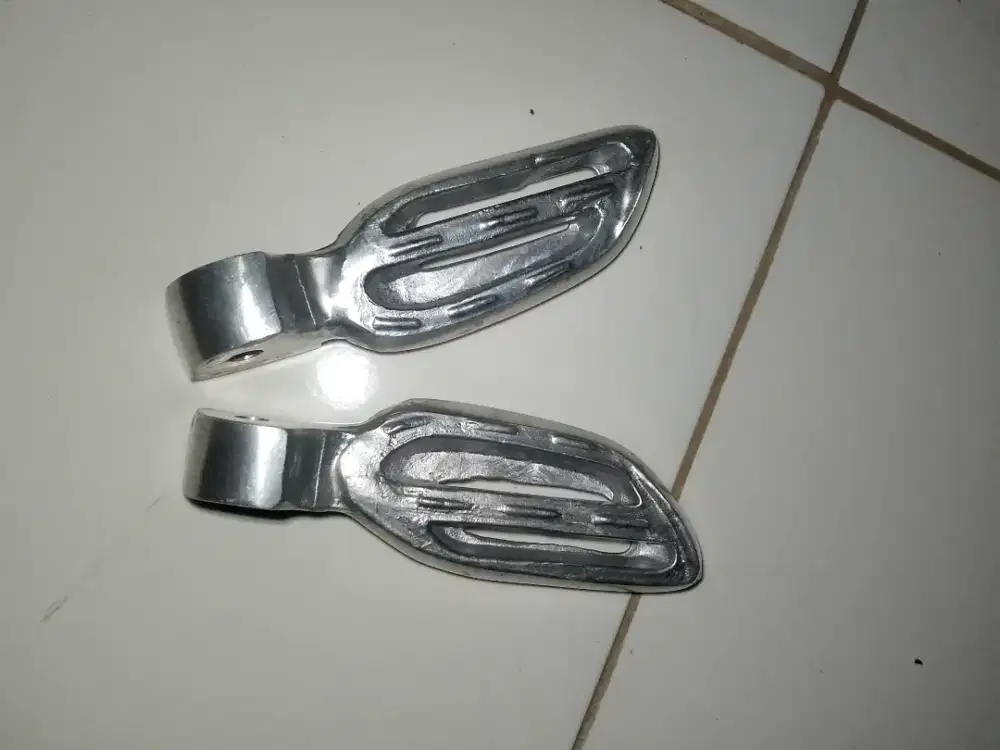 Footstep Scoopy Chrome