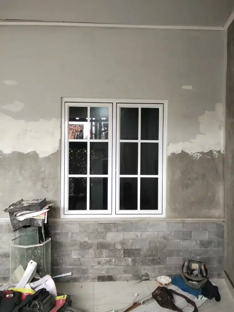 Jendela aluminium ukuran T 130× L110