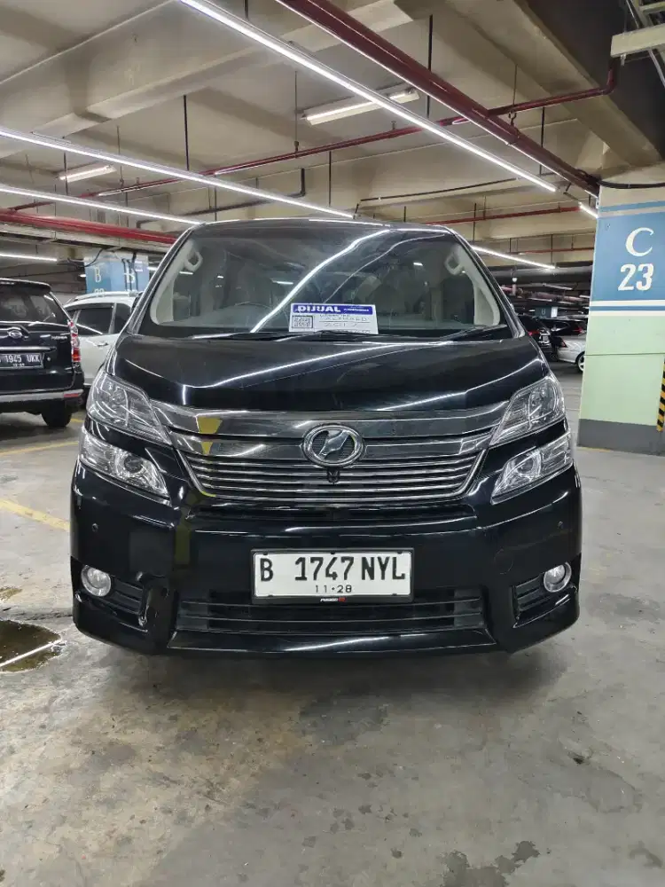 Vellfire 2.4 V 2013 Matic Hitam 2014 at terawat 2012 Bagus