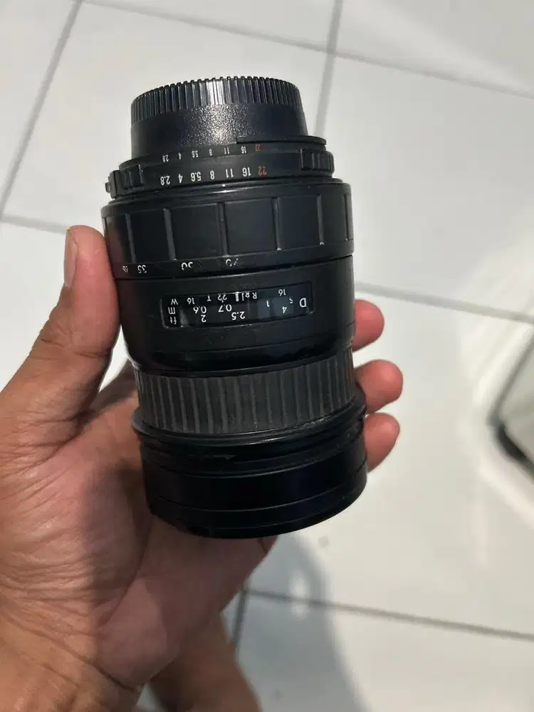 Lensa sigma kondisi apa adanya