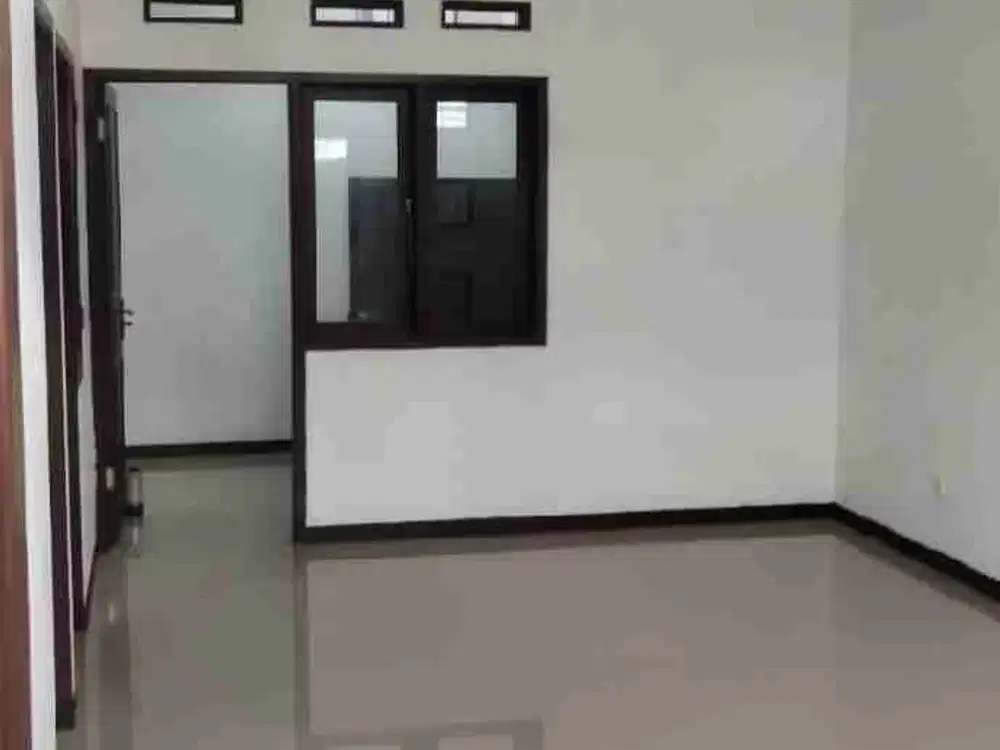 disewakan rumah di taman Cibaduyut indah