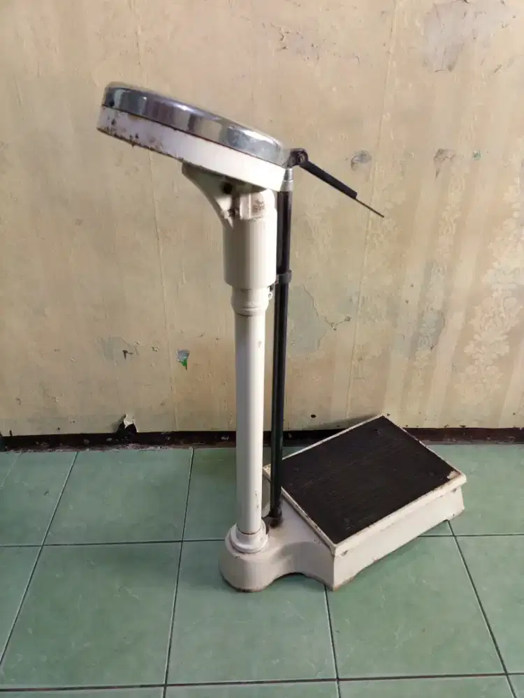 Timbangan badan+alat ukur tinggi badan