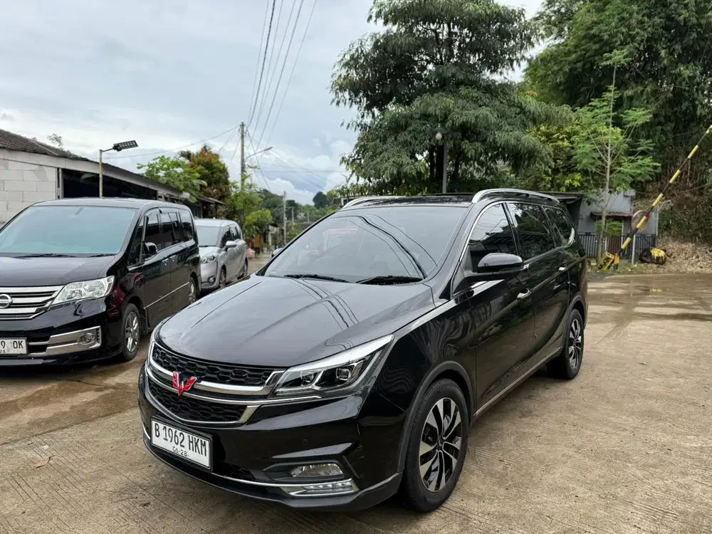 Wuling Cortez LT Lux CVT 2022 Bensin
