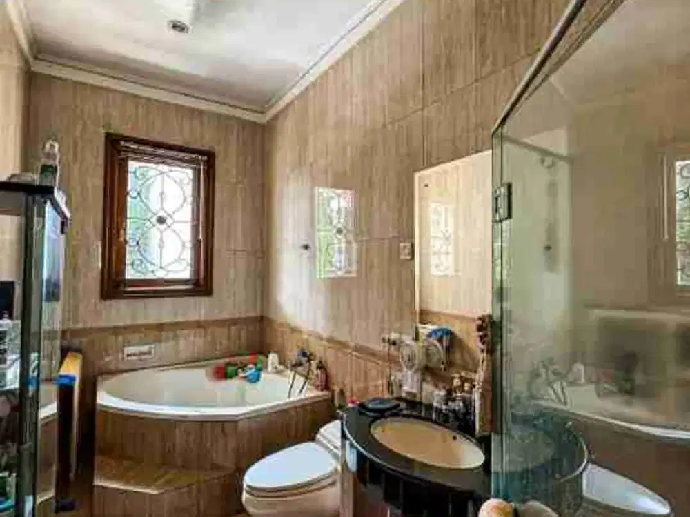 Dijual rumah mewah dalam cluster di Kemang Jaksel