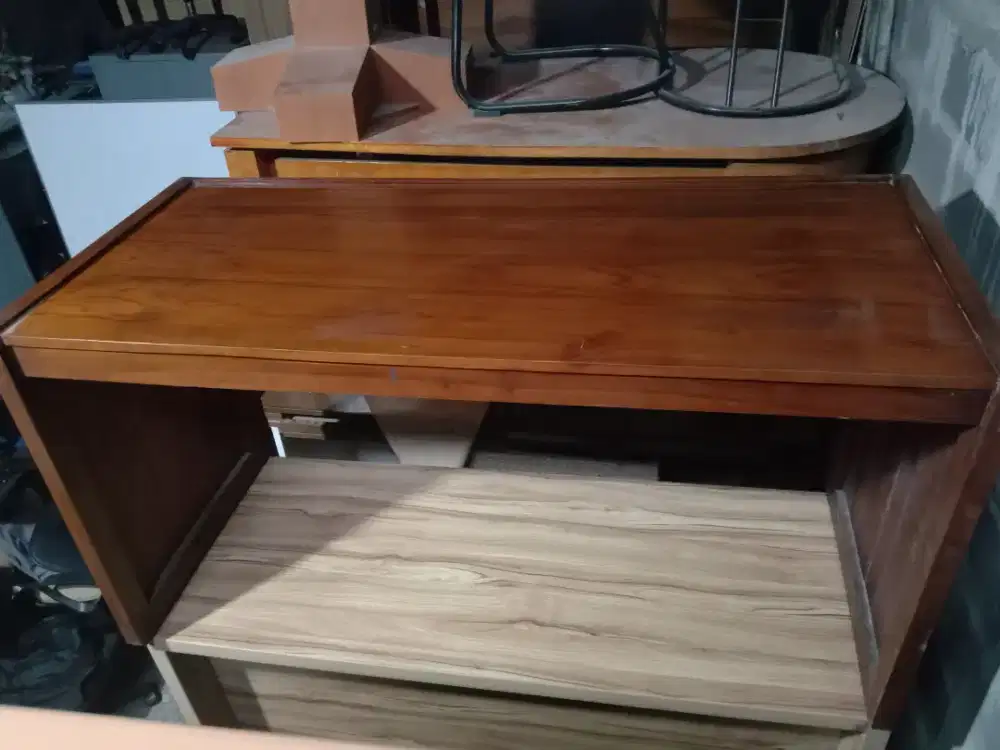 Meja kantor, meja kerja bahan kayu