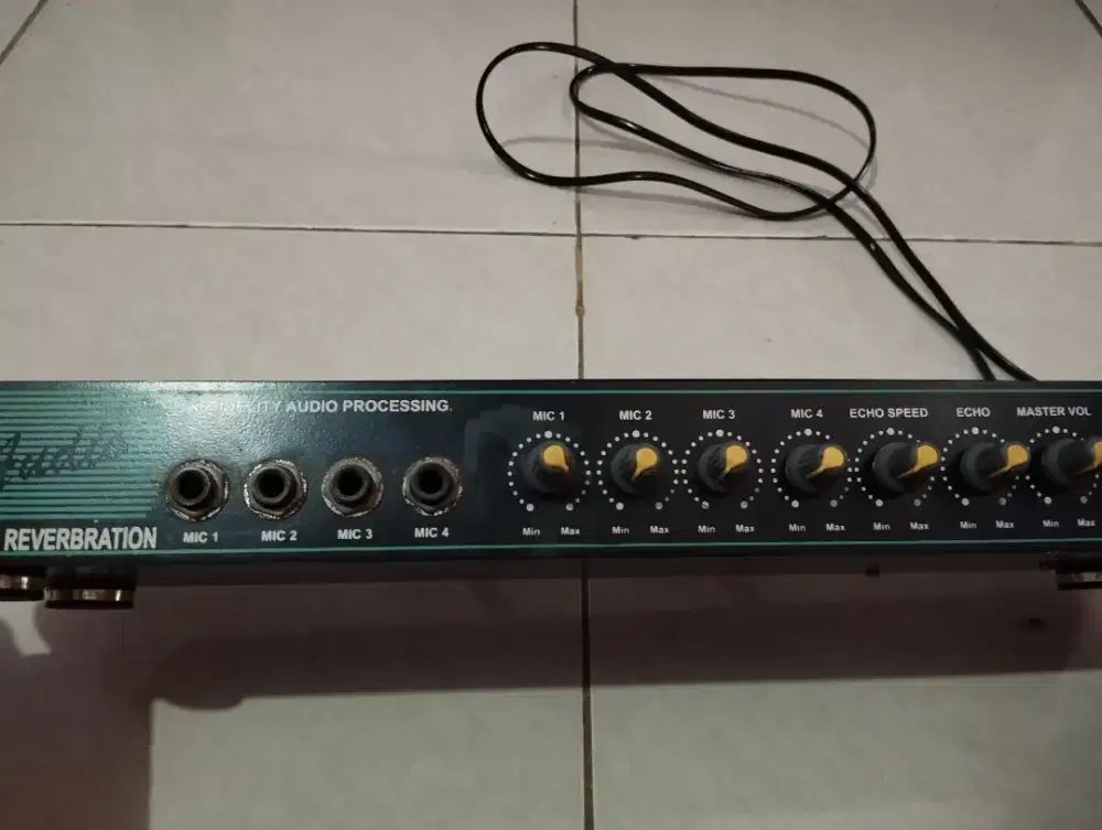 Tone Control Sub Woofer dan Mic