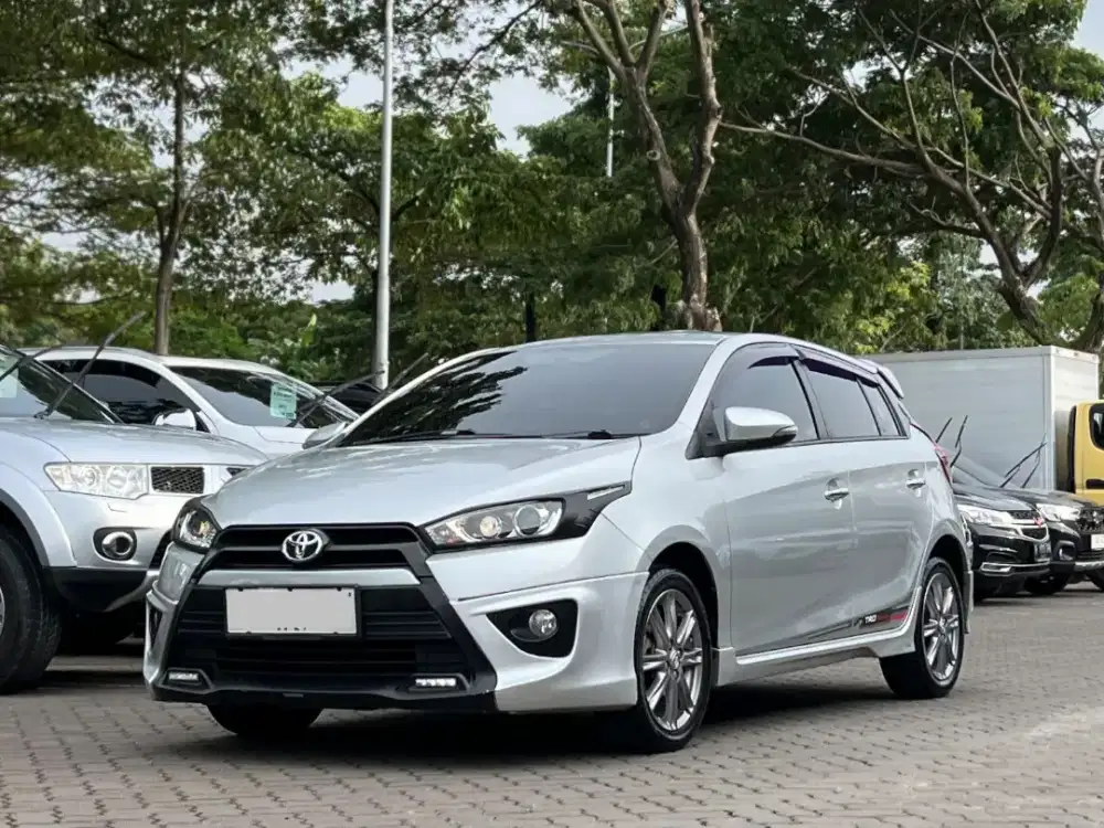 JUAL MURAH AJA!! TOYOTA YARIS 1.5 S TRD MT MANUAL 2016 SILVER KM 82RB