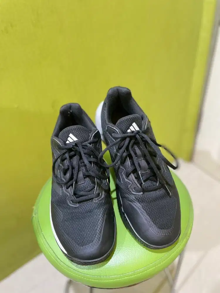 Worth To Sale - Sepatu Bekas Merk Adidas Gamecourt 2
