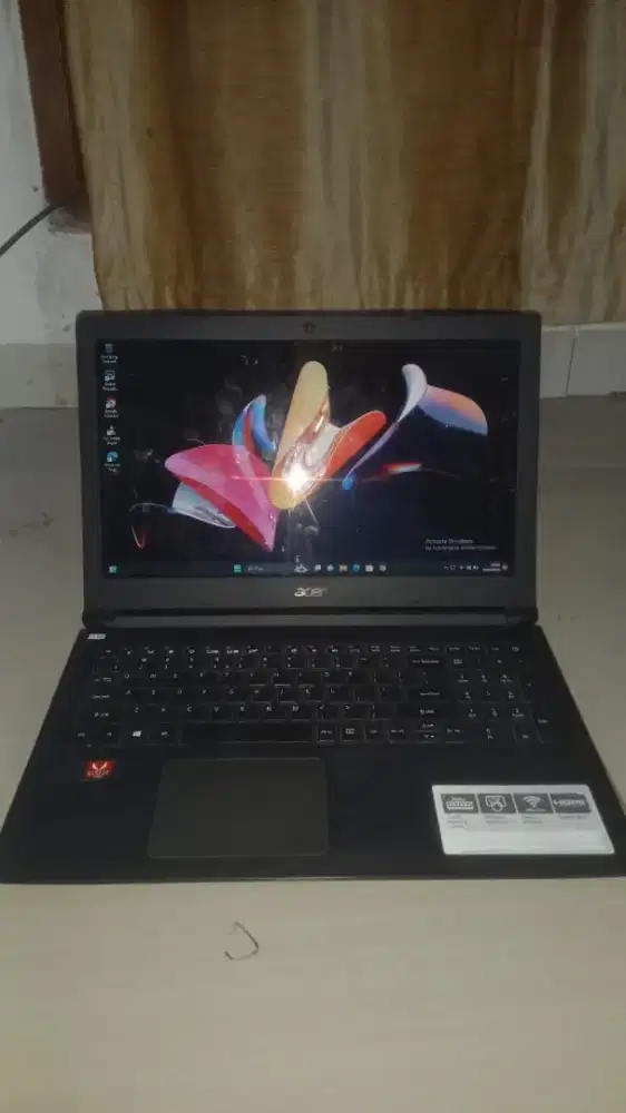 Laptop acer Rezen 3-3200U