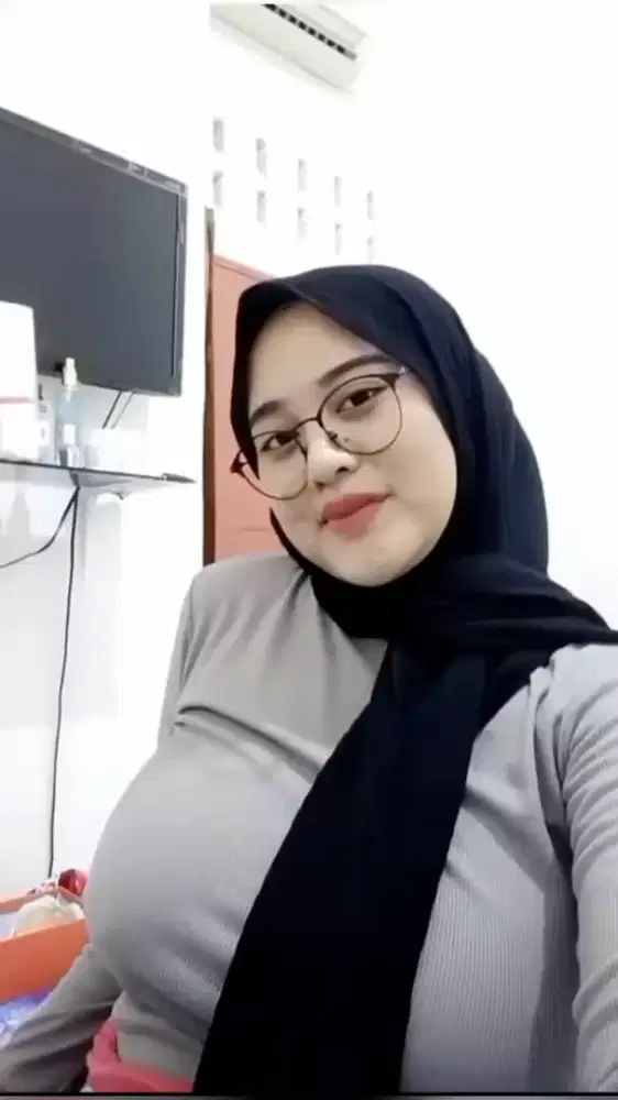 butuh pekerjaan secepatnya, di Jakarta udah 2 minggu nganggur