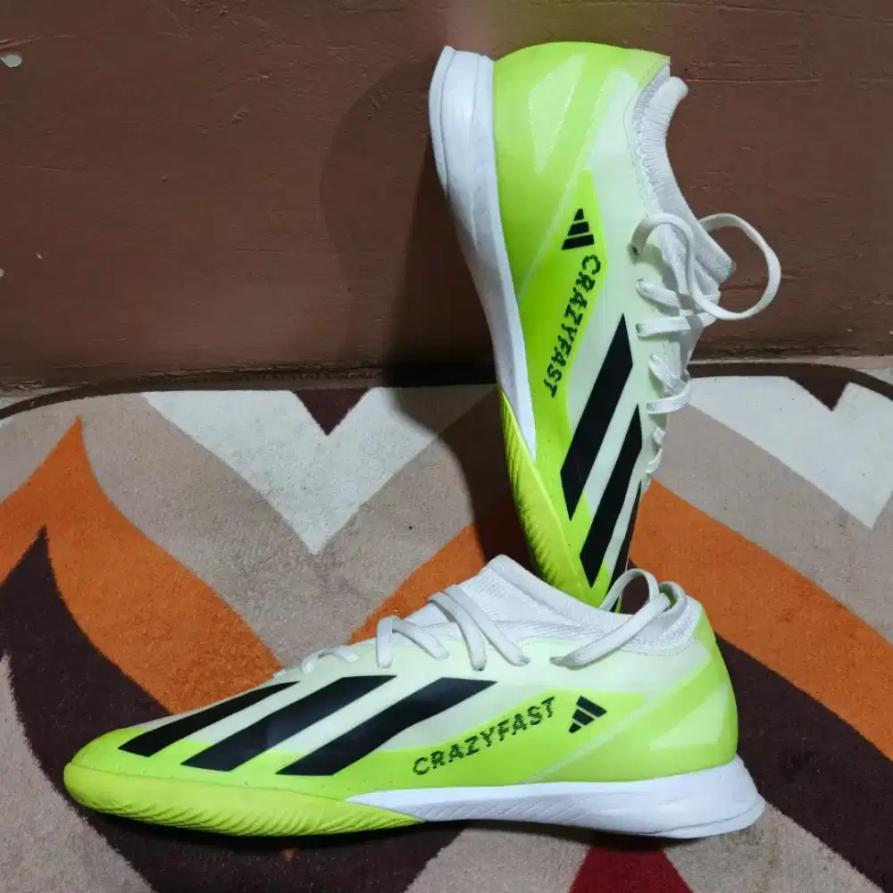 Sepatu Futsal ADIDAS X Crazyfast (Dijamin ORIGINAL)