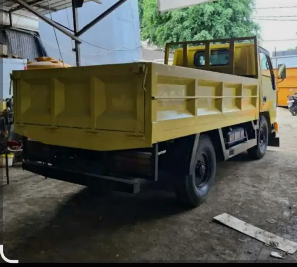 Sewa mobil + supir untuk pindahan dll