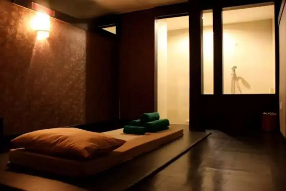 Loker Spa / Freelance