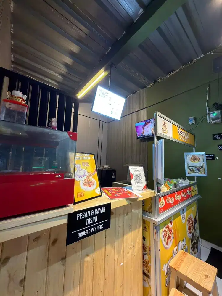 Dicari perempuan untuk FnB