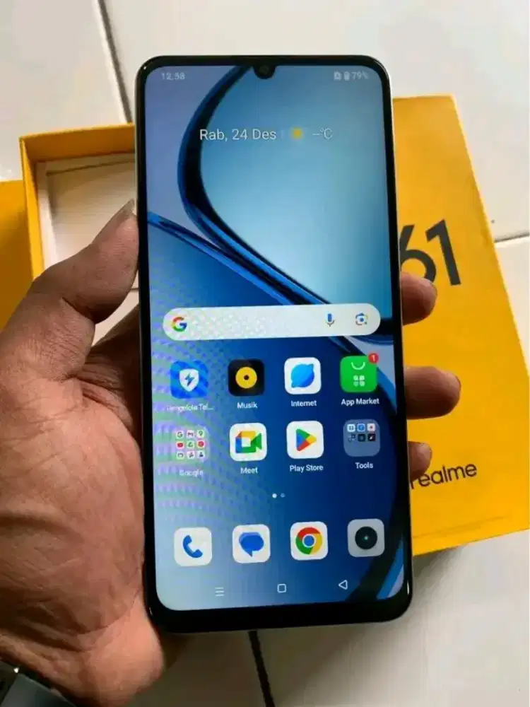 rEaLmE C61 RaM 8+8/128 lEnGkAp