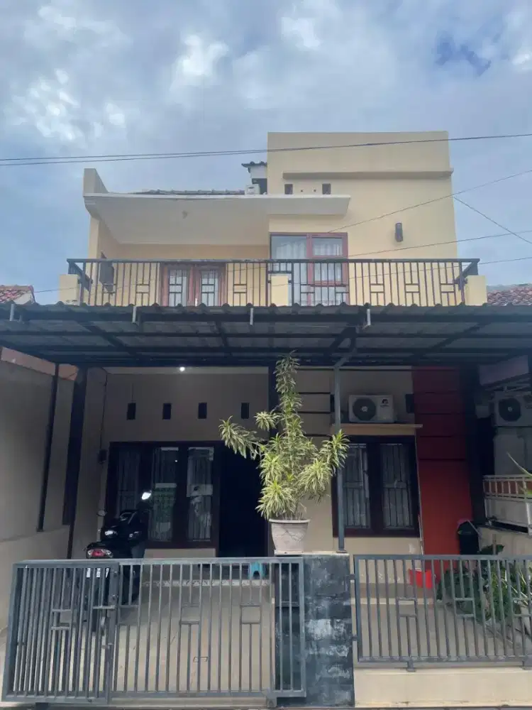 Rumah 2 Lantai Fully Furnish