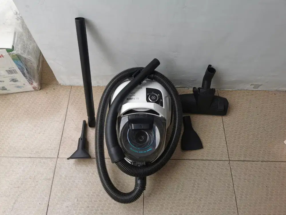 Bosch Bagless Vacuum Cleaner Penyedot Debu ProHygienic Serie 4