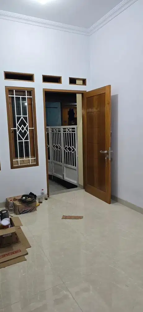 RUMAH NEW DIKONTRAKAN 2 LANTAI GRAHA RAYA BINTARO