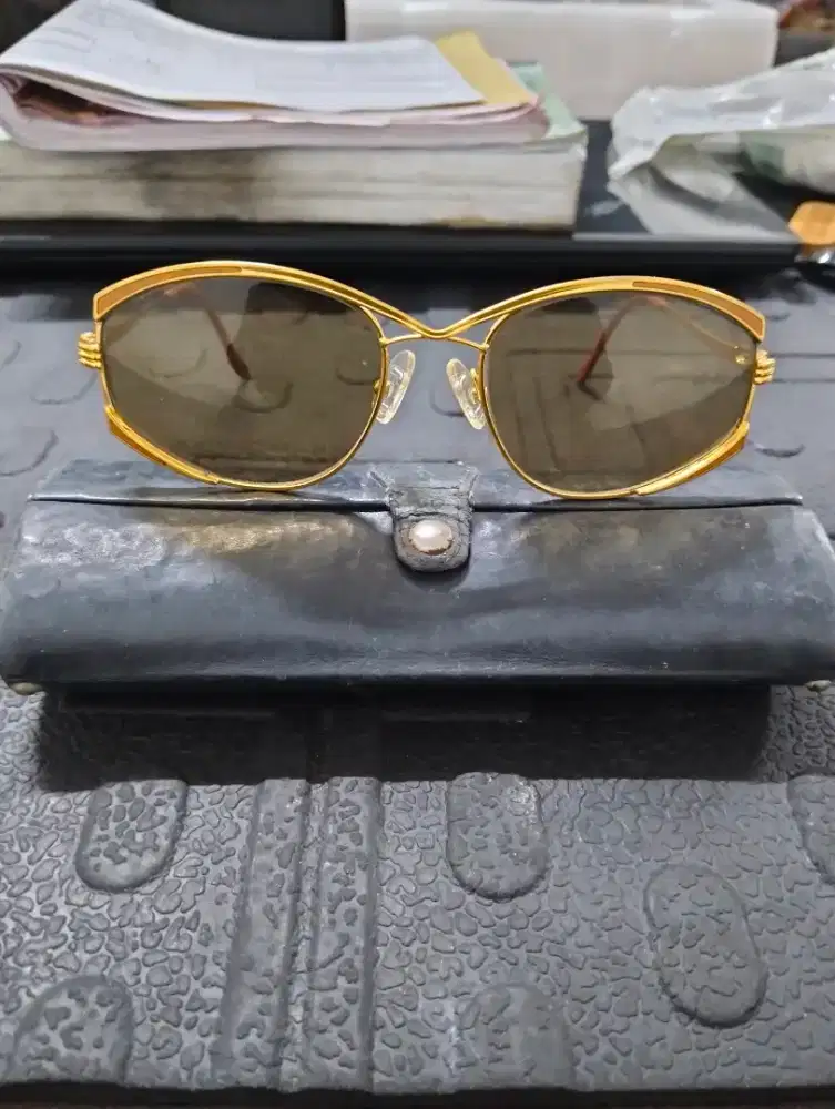 Kacamata Klasik Fred Joyau