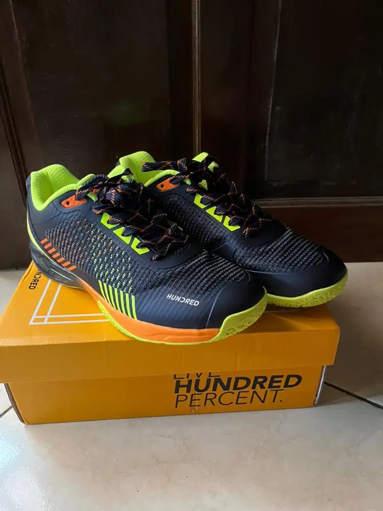 Sepatu Badminton Hundred - Beast Max