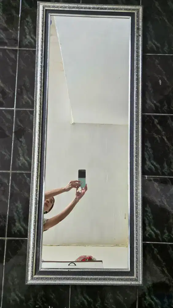 Kaca Hias Dindinding