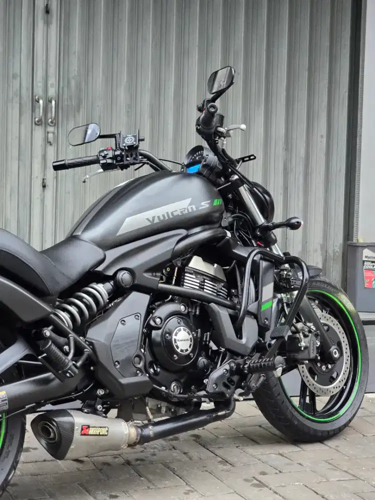 Moge Cruiser Kawasaki Vulcan 650 th 2024 PMK odo 2rb Like New Siap Gas