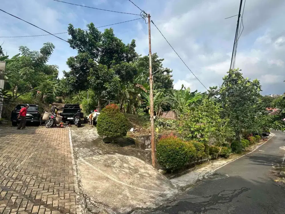 tanah manyaran borobudur jalan lebar lingkungan elit