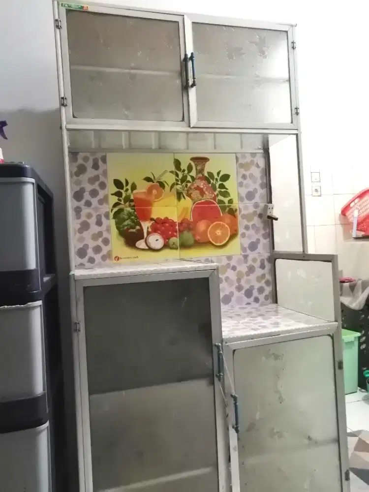 LEMARI RAK PIRING KACA DAPUR